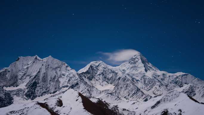 贡嘎雪山星空到日出延时