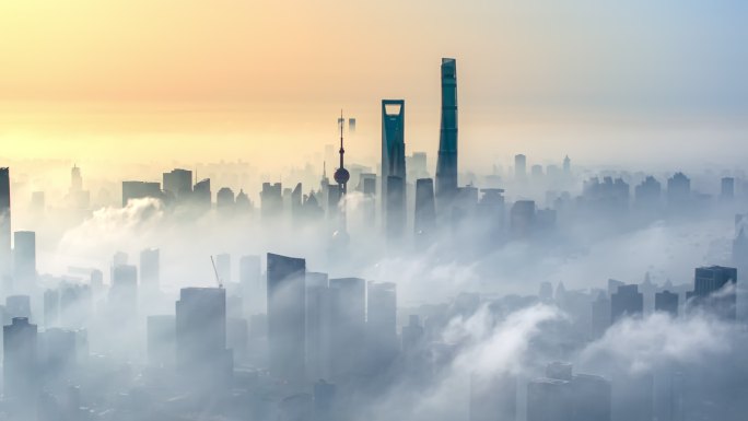 上海日出 太阳升起 陆家嘴金融城 云雾