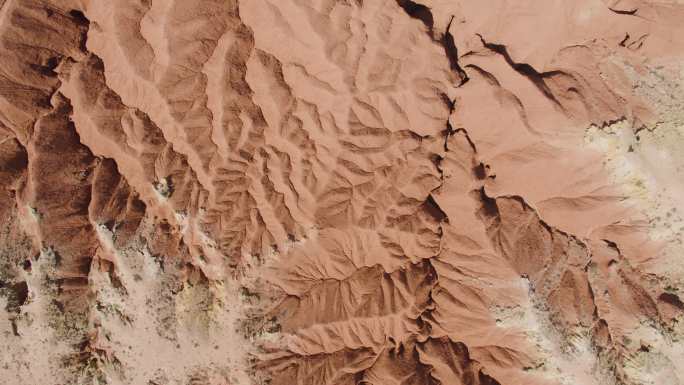 航拍动态内蒙古大红山戈壁红色砂岩奇峰怪石