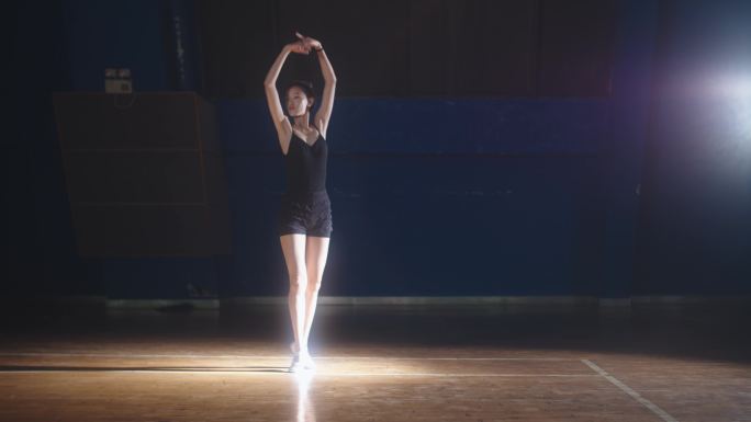 芭蕾舞蹈大学生