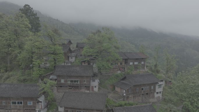 美丽的原始村庄 木房子 木结构房子 苗寨