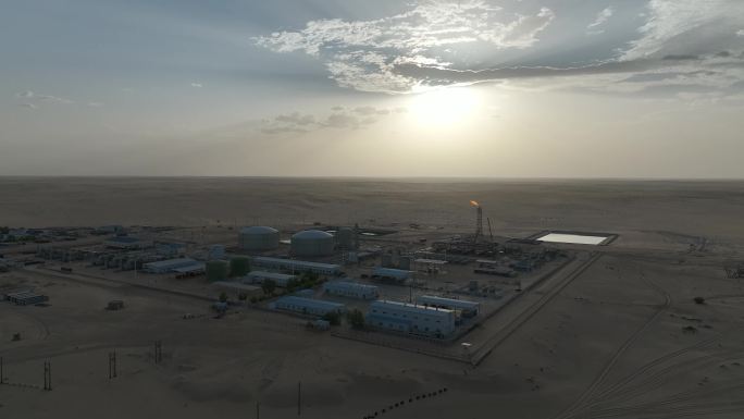 沙漠 油田 撒哈拉沙漠 沙漠油田延时航拍