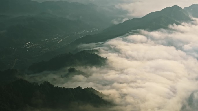 航拍大山大河壮丽山河森林云海