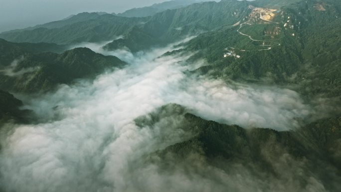 航拍大山大河壮丽山河森林云海