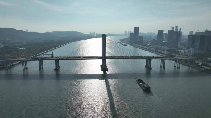 珠海横琴大桥航拍桥梁车流交通磨刀门江河流