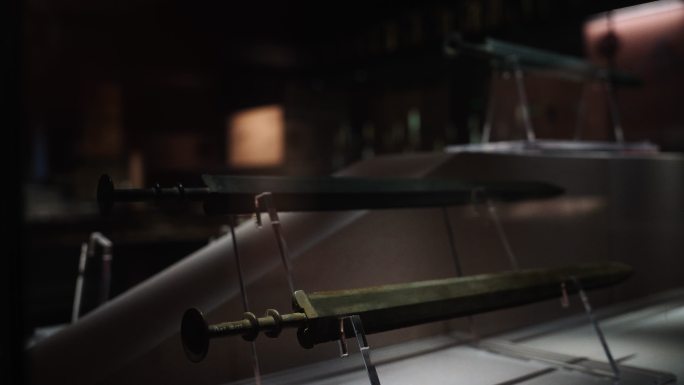 战国古代冷兵器铜箭镞木弩铜剑宝剑