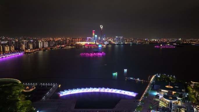 苏州金鸡湖东方之门音乐喷泉城市风景航拍