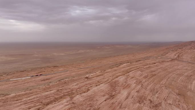 航拍新疆塔克拉玛干沙漠崎岖沙漠地带6