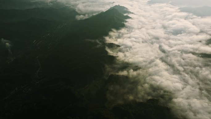 航拍大山大河壮丽山河森林云海