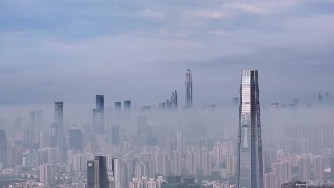 航拍深圳地标建筑与平流雾