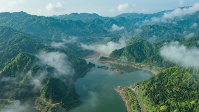 航拍大山大河壮丽山河森林云海