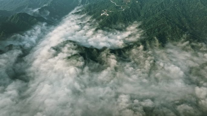 航拍大山大河壮丽山河森林云海