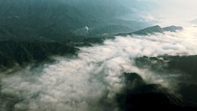 航拍大山大河壮丽山河森林云海