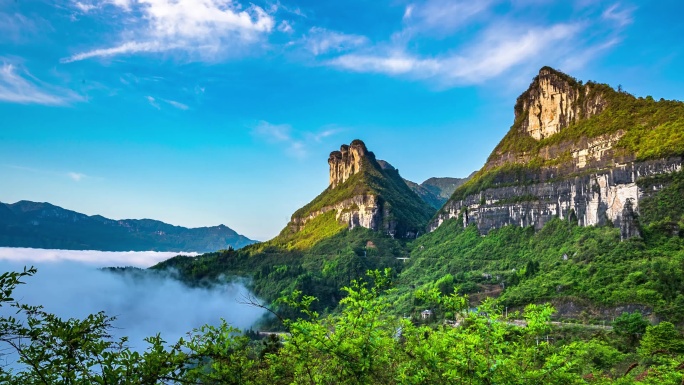 重庆南川：金佛山南坡现“海景”