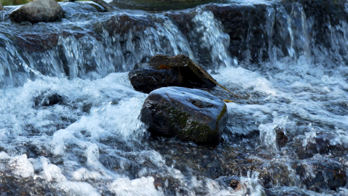 溪水河流小瀑布自然空境