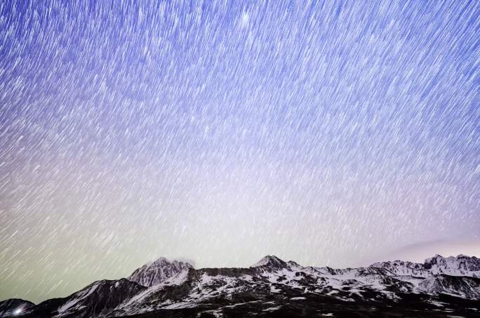 雅拉雪山星轨延时 双子座流星雨