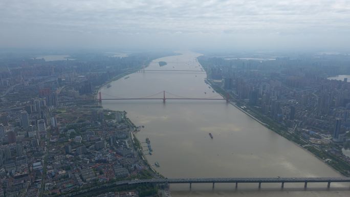 武汉高空长江江景，桥梁