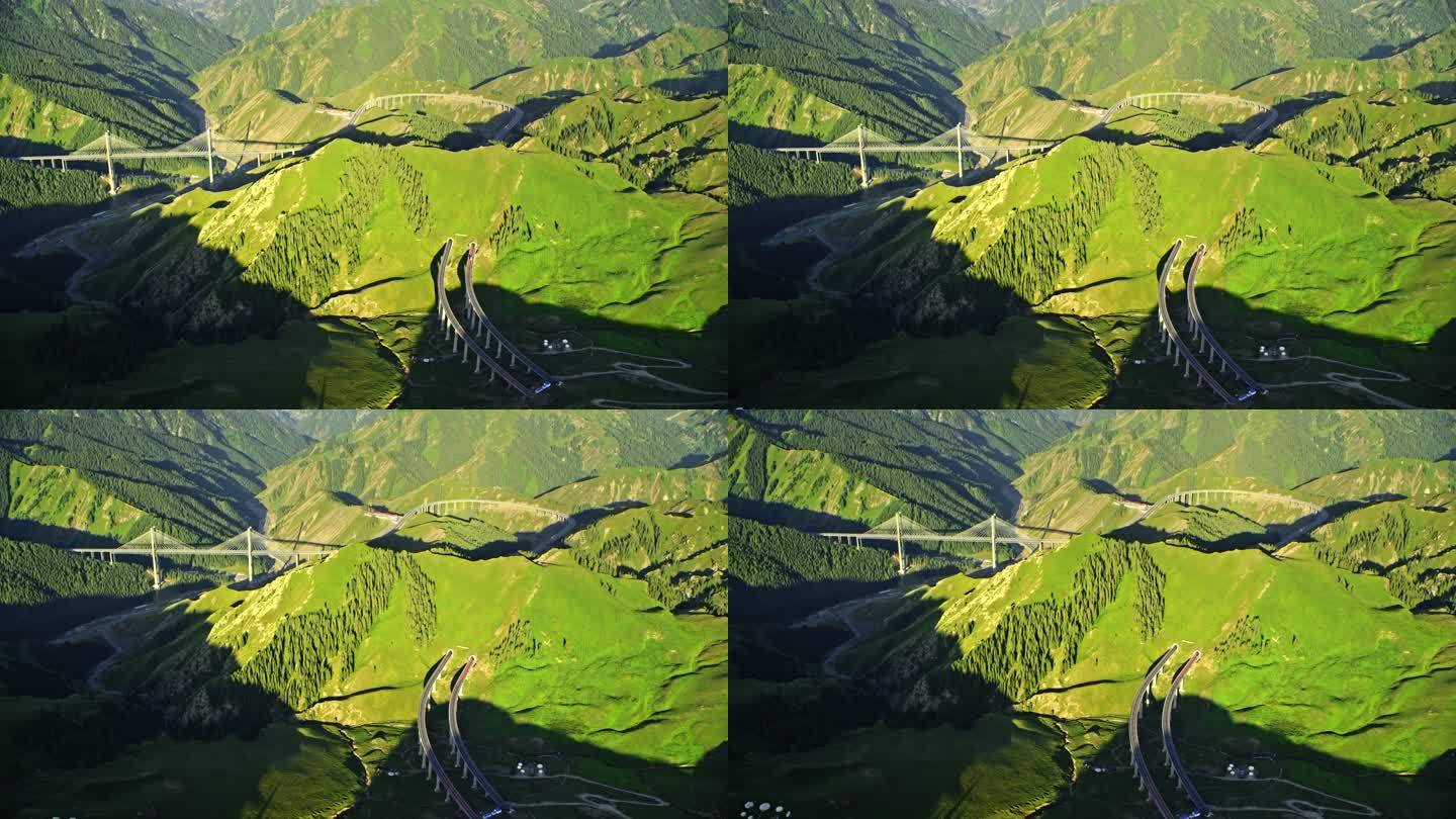 直升机航拍新疆伊利果子沟大桥果子沟峡谷