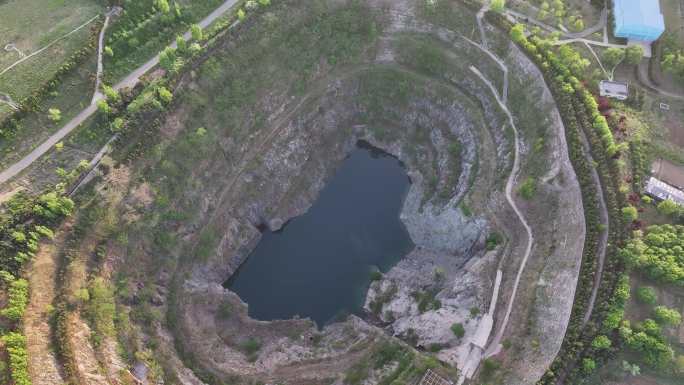 山东 临沂市 蒙山 金伯利钻石矿