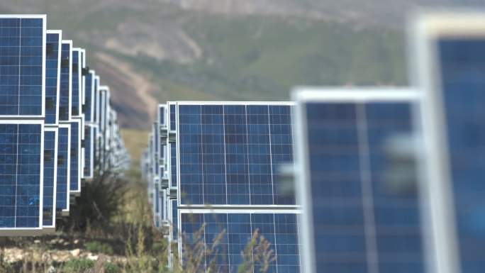 西藏太阳能光伏发电站