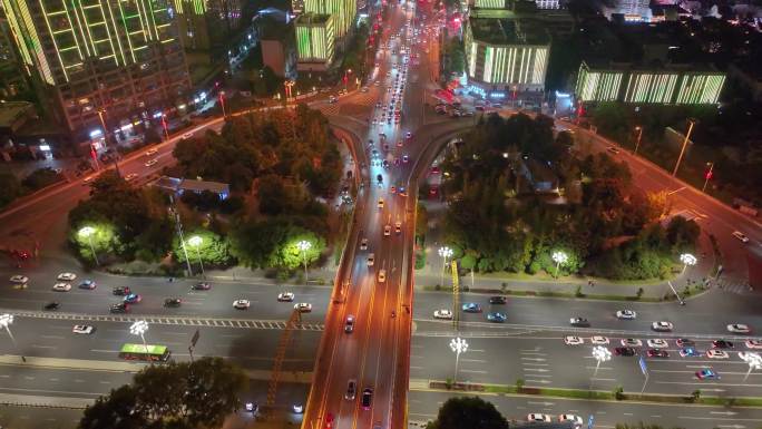长沙夜景橘子洲大桥湘江中路车流交通航拍立