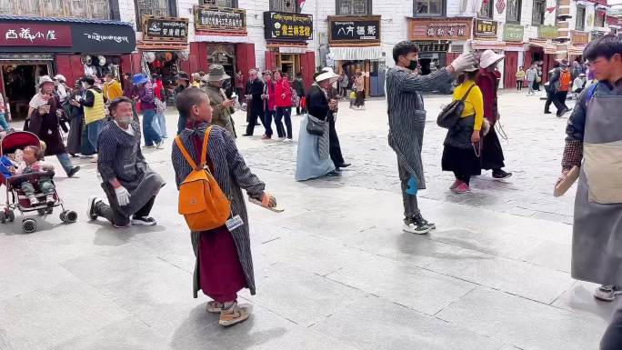 西藏拉萨大昭寺街拍