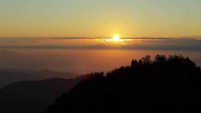 日出 云海 朝阳 山川 人物 招手 告别