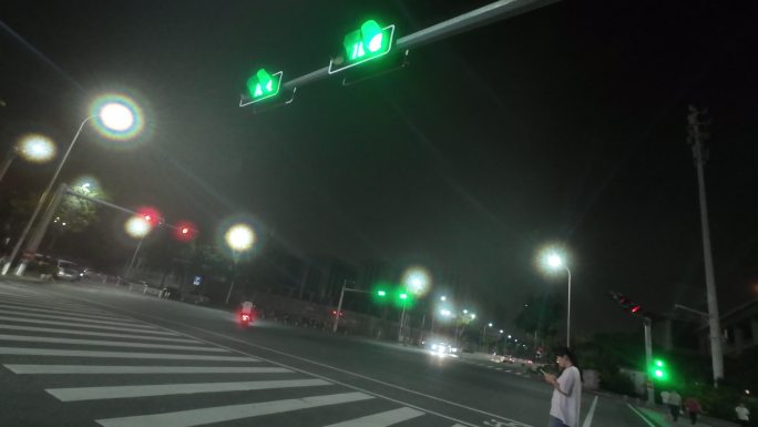 夜晚街道马路