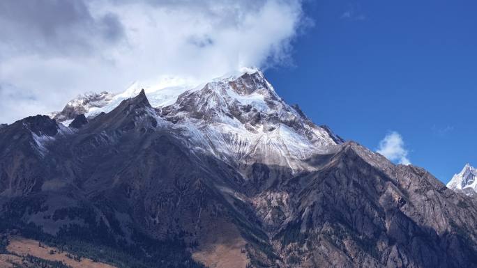 格聂山峰延时视频