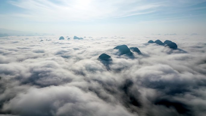 航拍延时高山日出云海