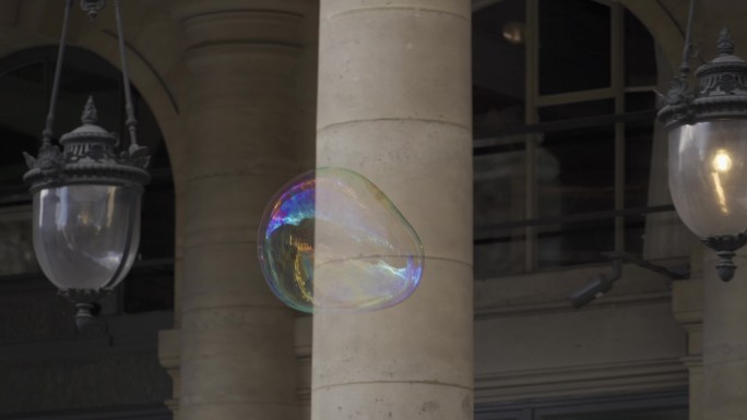 法国巴黎街景人流塞纳河气球