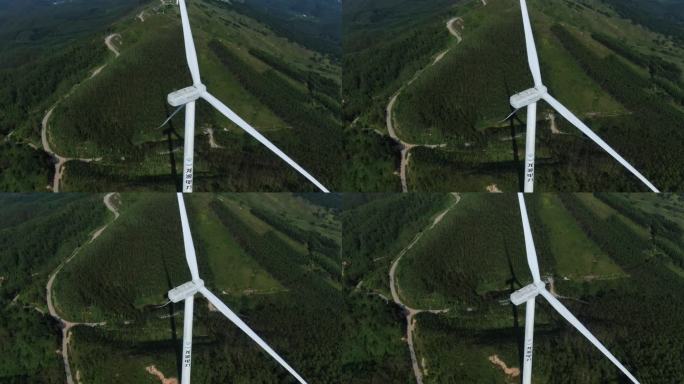 航拍广西六景霞义山清洁能源风力发电机风车