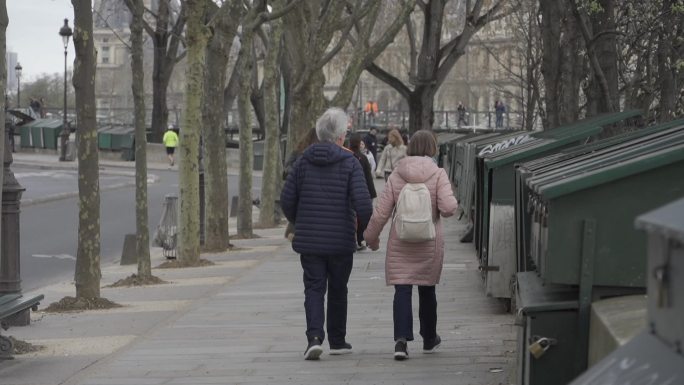 Log原视频 | 法国巴黎牵手情人