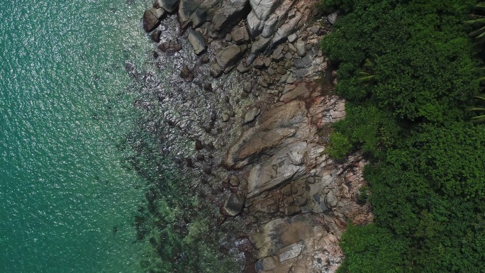 海岛海浪大海风光海南三亚岛屿