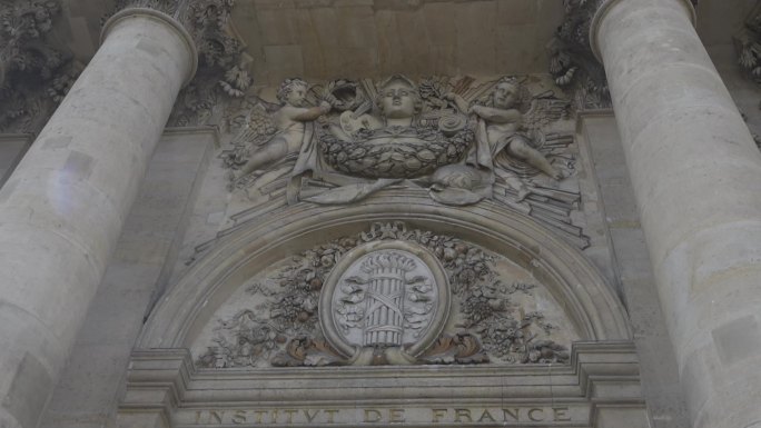 法国巴黎街景人流塞纳河建筑雕塑欧洲人文