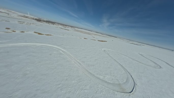 雪地赛车道穿越机镜头空镜