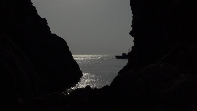 礁石岩石海平面太阳