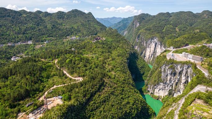 8K鹤峰屏山峡谷青山绿水航拍移动延时