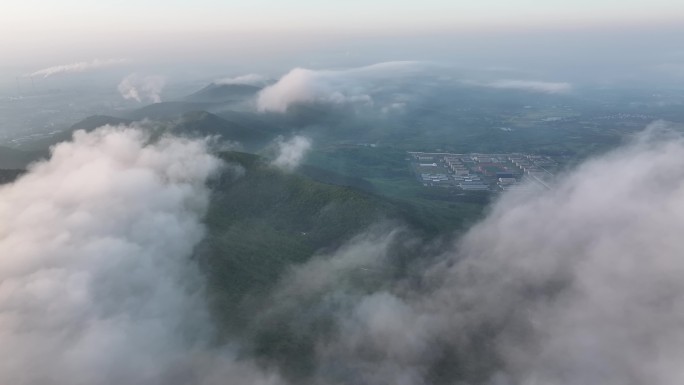 航拍襄阳青山云海云雾城市风光自然风景D