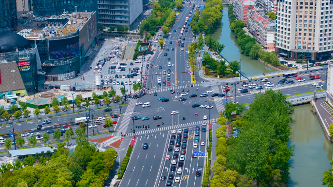 繁忙十字路口车流延时