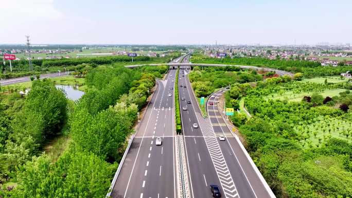 高速公路航拍车流