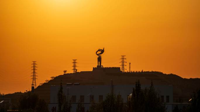 陕西省榆林市汽车产业园地标日落晚霞夕阳