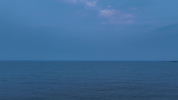 夜晚大海航拍海面海洋海平面晚上大海风景