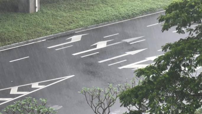 珠海香洲区大暴雨发布暴雨红色预警
