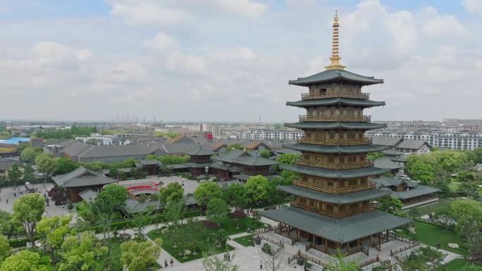 上海宝山寺寺庙中式建筑航拍