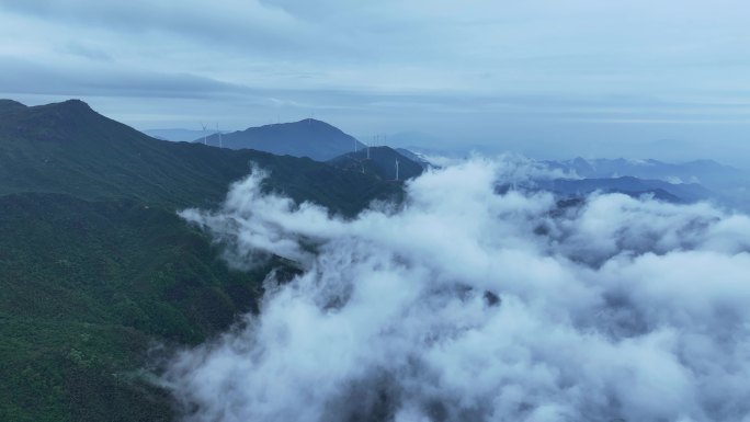 风力发电 绿色能源 云雾云海航拍