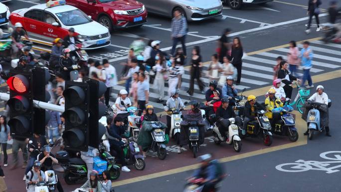 城市夜晚街道慢门人流车流合集