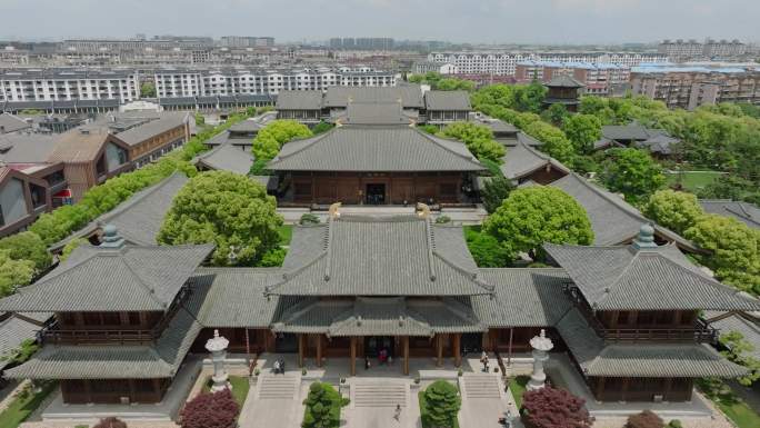 上海宝山寺寺庙中式建筑航拍