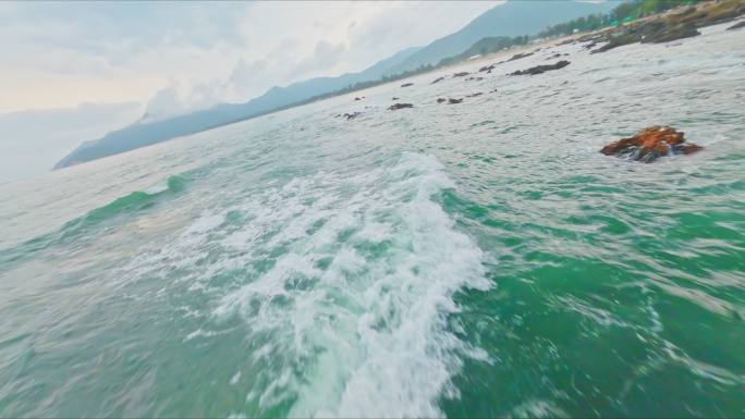 大海海浪海边礁石FPV