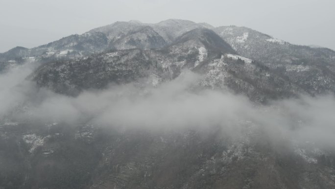 山区下雪素材